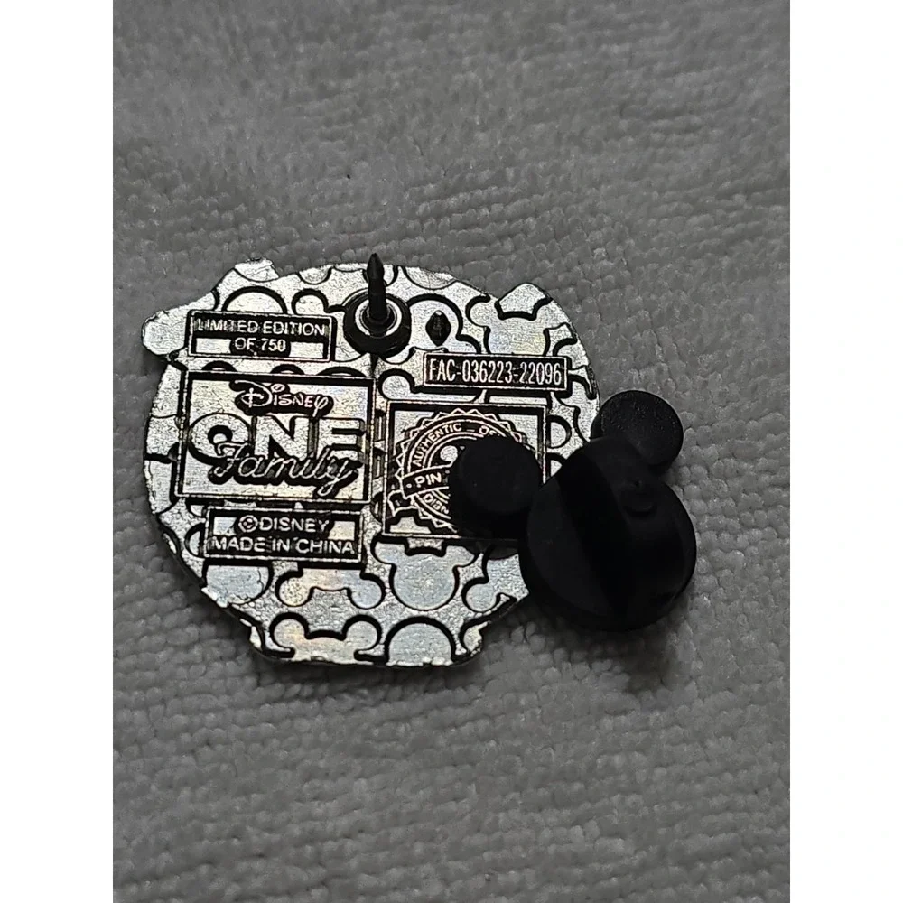 Disney Trading Pin Pluto Cutie Collectible‎ Limited Edition 2022